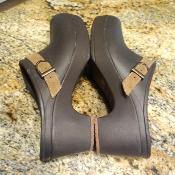 Crocs Sarah Croslite Mule Clog Shoes Brown Slip On Comfort Women's Sz 8 203631 - Picture 7 of 12
